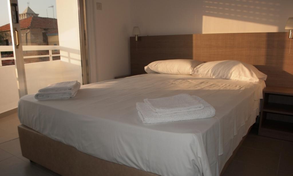 St. George Rent Rooms Larnaca Luaran gambar