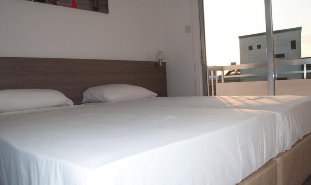St. George Rent Rooms Larnaca Luaran gambar