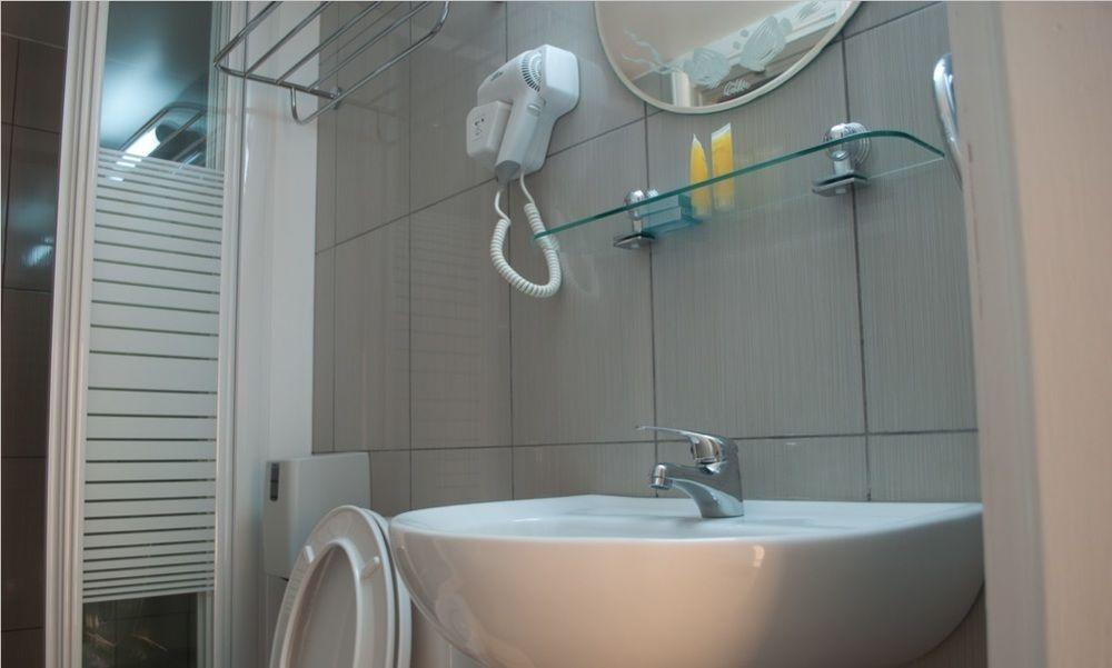 St. George Rent Rooms Larnaca Luaran gambar