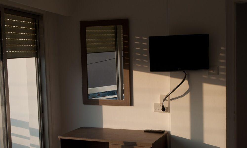 St. George Rent Rooms Larnaca Luaran gambar