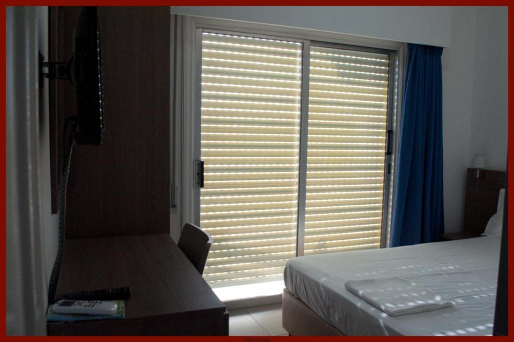 St. George Rent Rooms Larnaca Luaran gambar